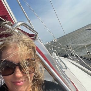 Meet your Posher, Tiffany r